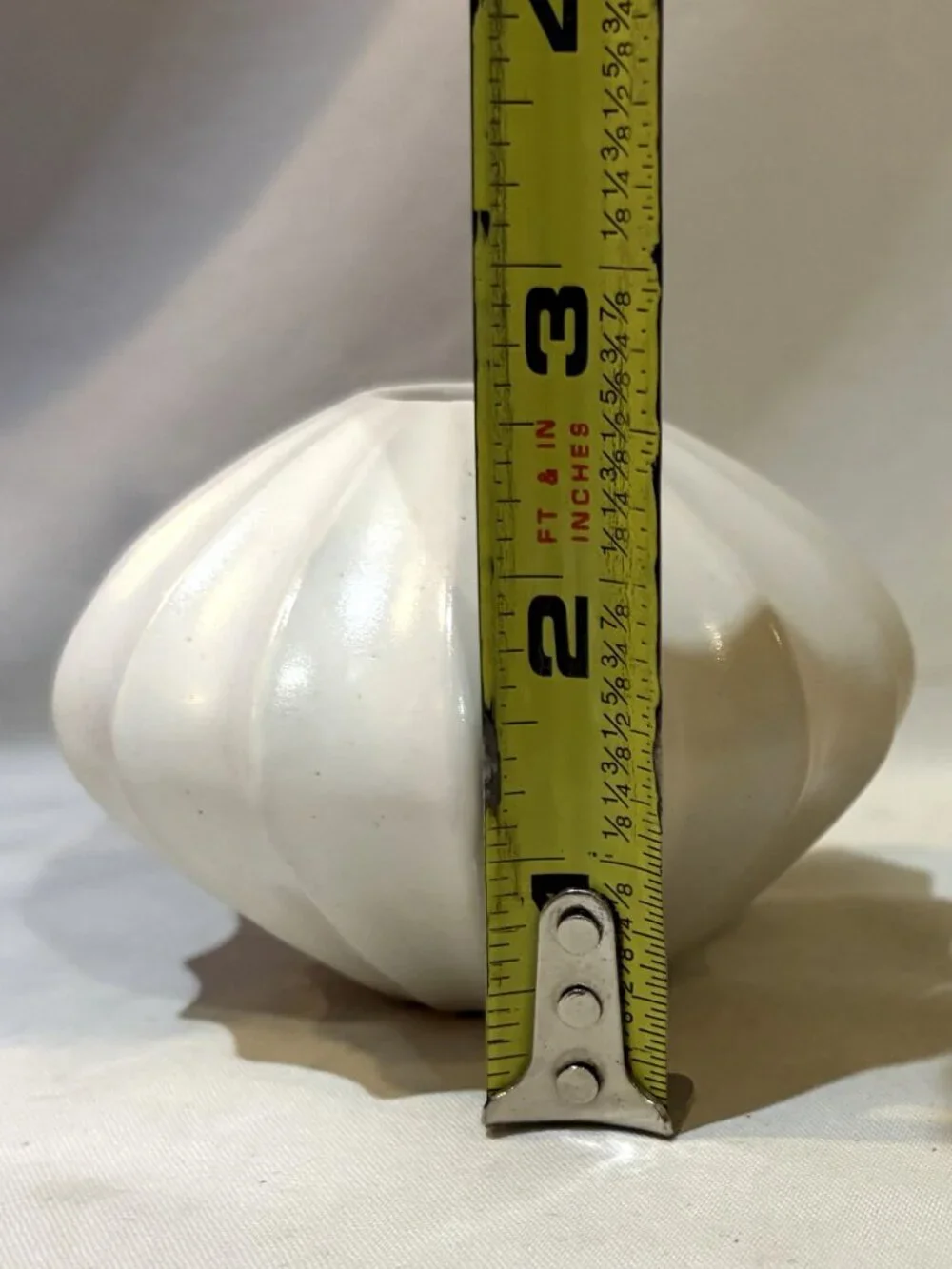 VTG Jonathan Adler White Pottery Ribbed Gourd Urchin Bud Vase